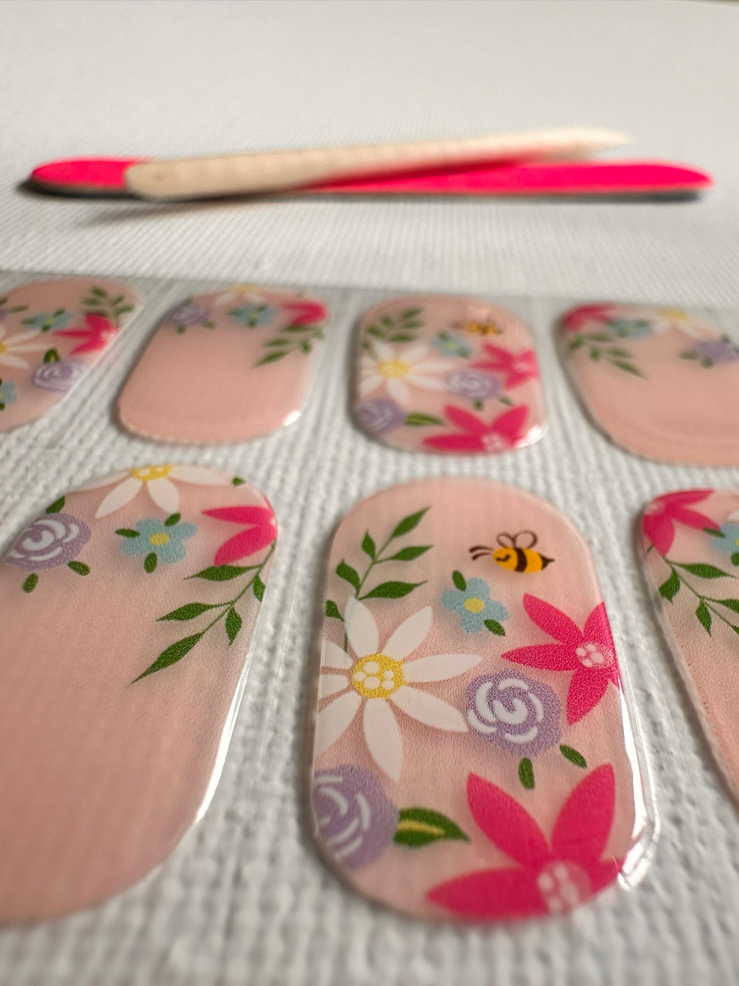 ANNIE Vegan Gel Nail Sticker Collection - Eco-Friendly & Non-Toxic