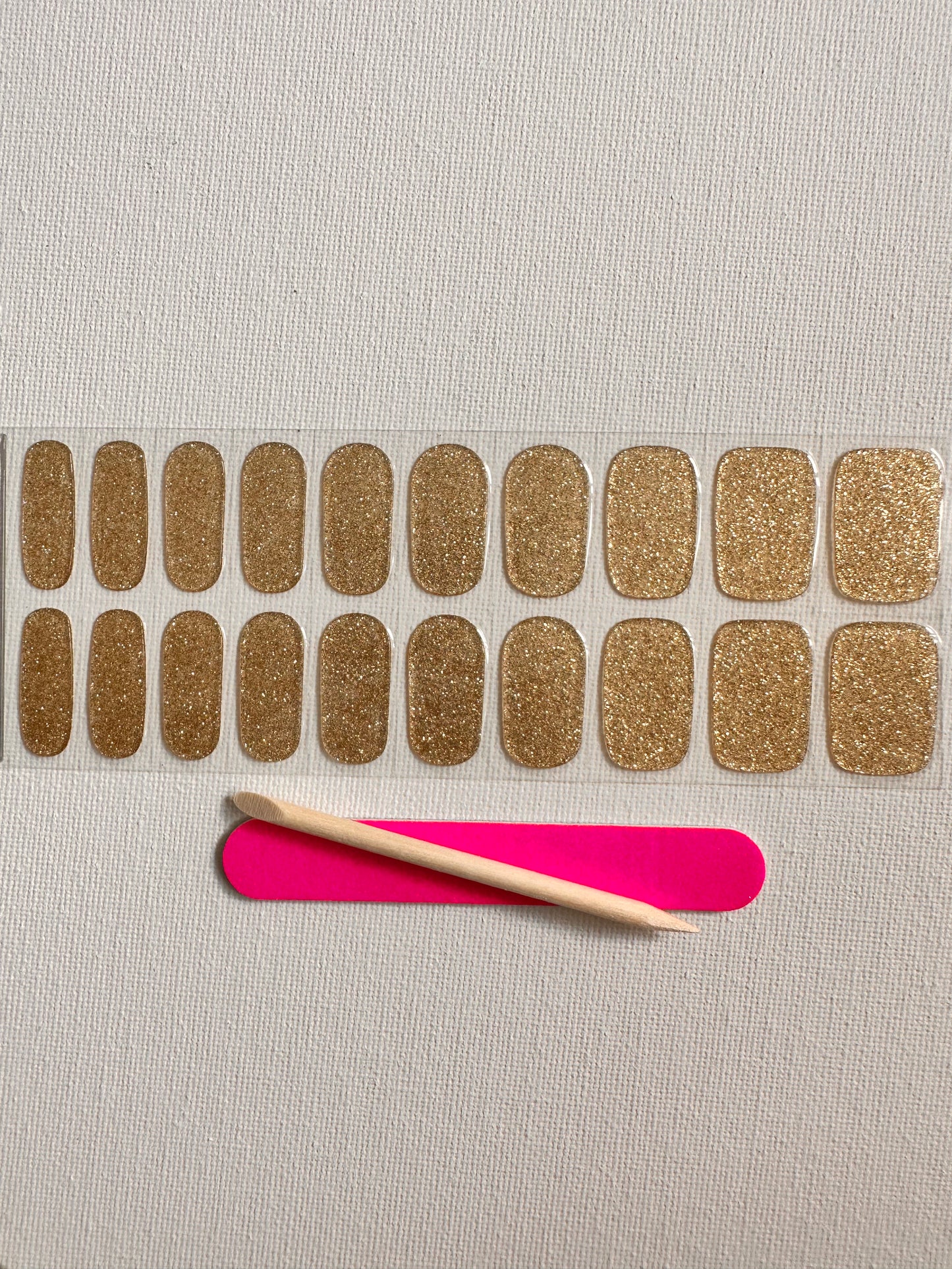 DISCO QUEEN GOLD 20pc Vegan Gel Nail Sticker - Eco-Friendly & Non-Toxic