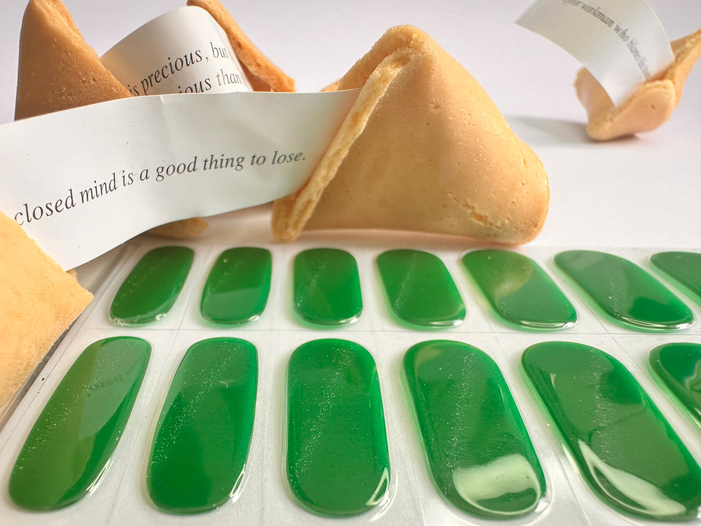 JADE CAT EYE 20pc Peel-Off Gel Nail Stickers - Easy Removal, LED Light, Vegan & Cruelty-Free