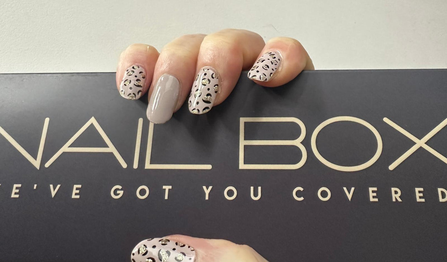 CHEETAH GIRL Long-Lasting Gel Nail Sticker Kit - Vegan, Cruelty-Free, and Non-Toxic