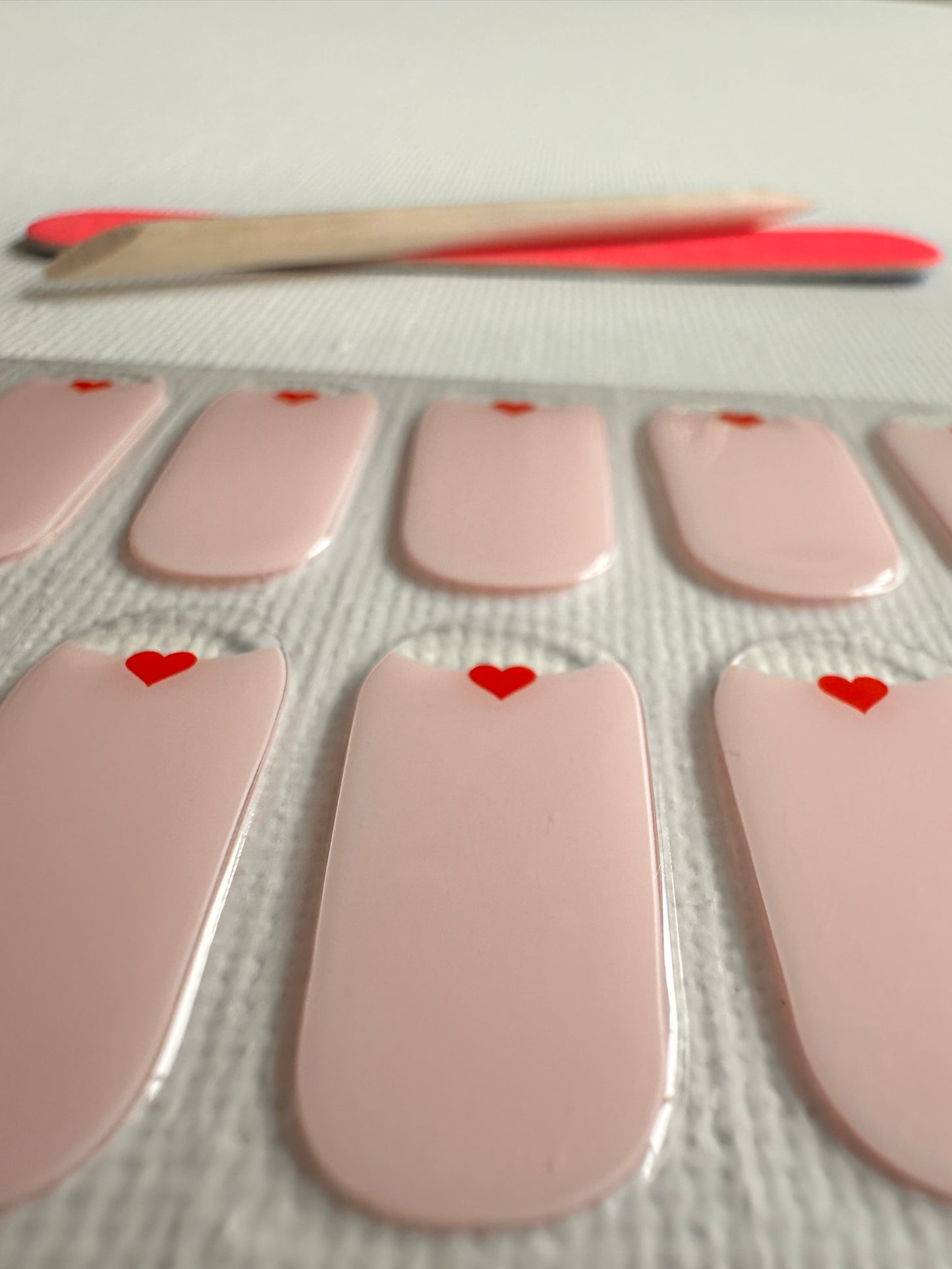 BE MINE Peel-Off Gel Nail Stickers - Easy Removal, LED Light, Vegan & Cruelty-Free