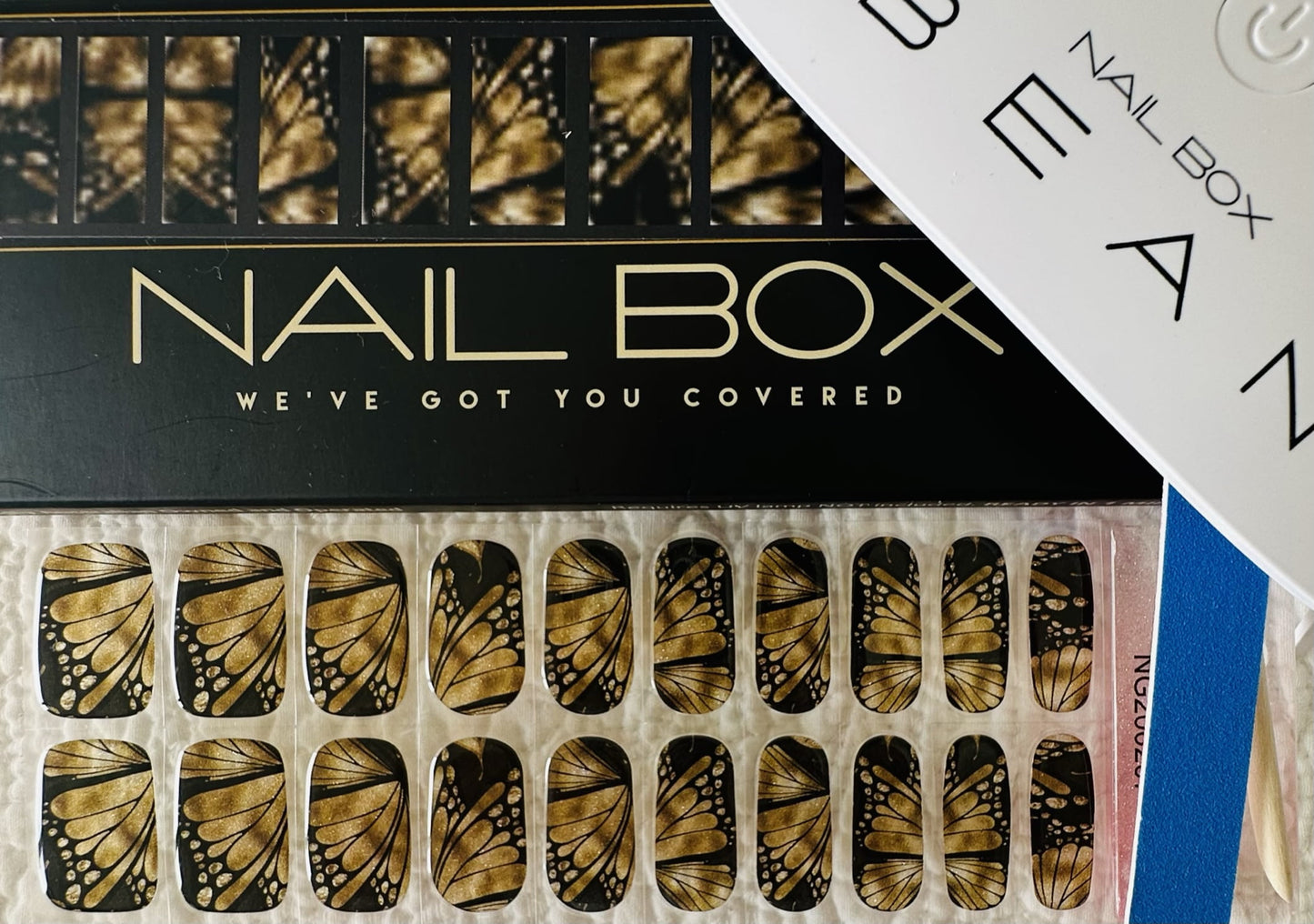 GOLD WINGS 20pc Long-Lasting Gel Nail Sticker Kit - Vegan, Cruelty-Free, and Non-Toxic