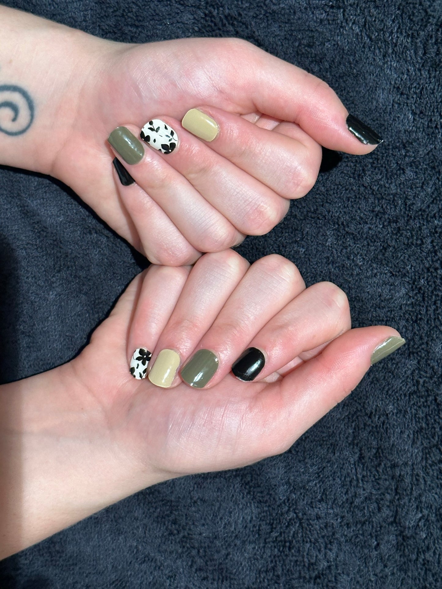 PETAL & POP Long-Lasting Gel Nail Sticker Kit - Vegan, Cruelty-Free, and Non-Toxic