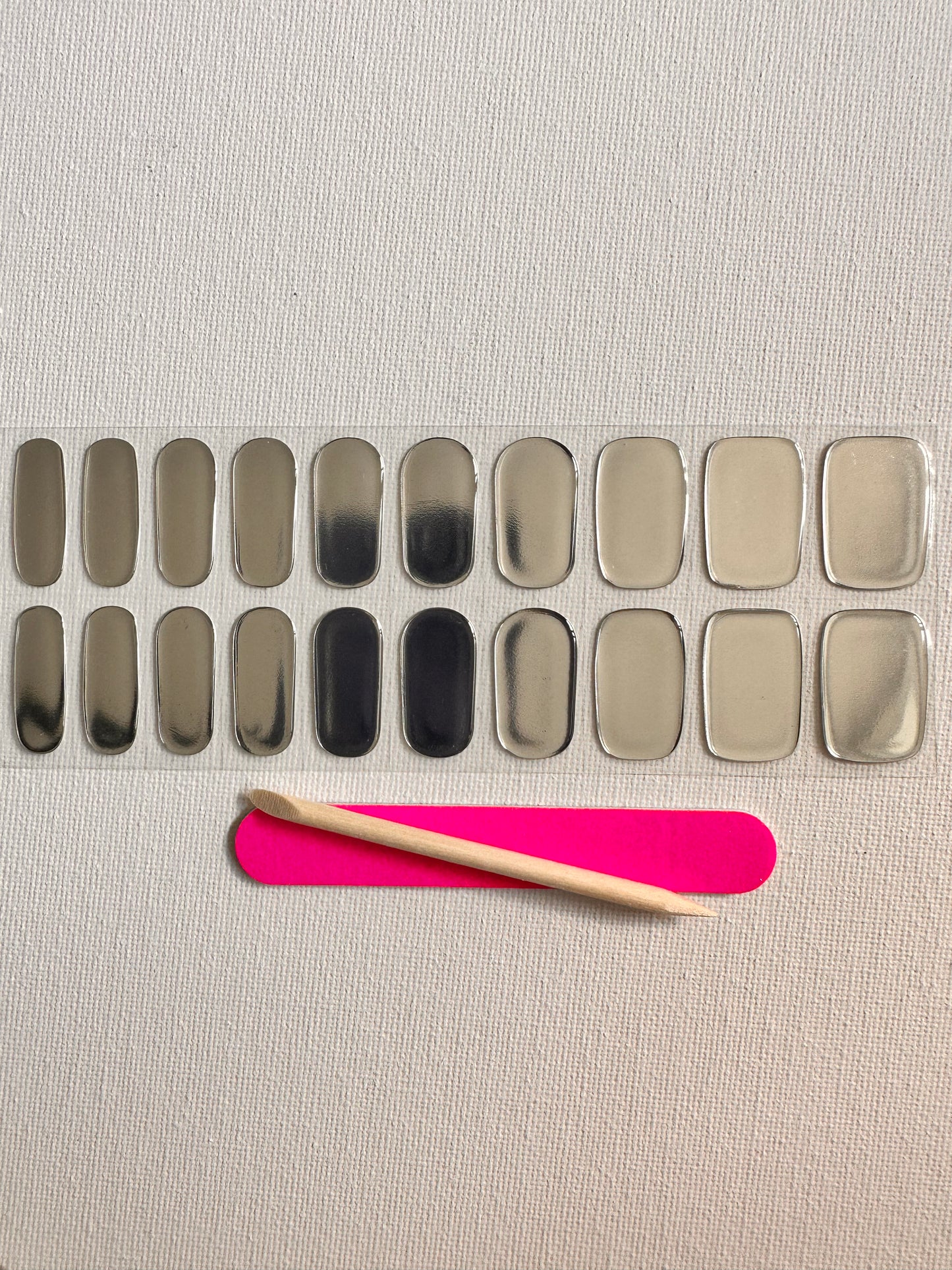 MIRROR MIRROR CHROME 20pc Long-Lasting Gel Nail Sticker Kit - Vegan, Cruelty-Free, and Non-Toxic